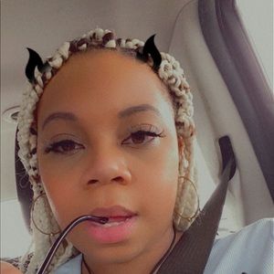 Meet your Posher, Alexandria